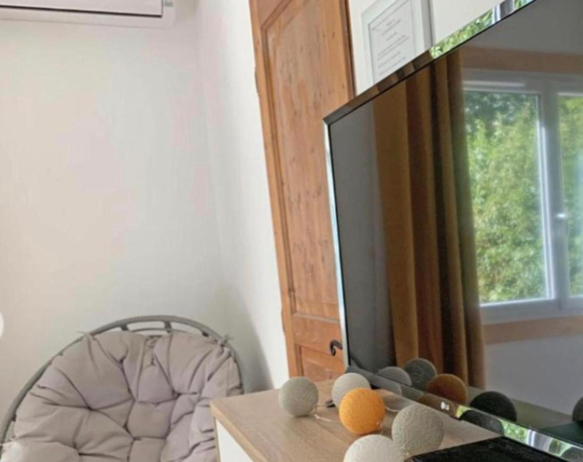Hotel Les Tables Aux Vaches Raviege La Salvetat-sur-Agout Exterior foto