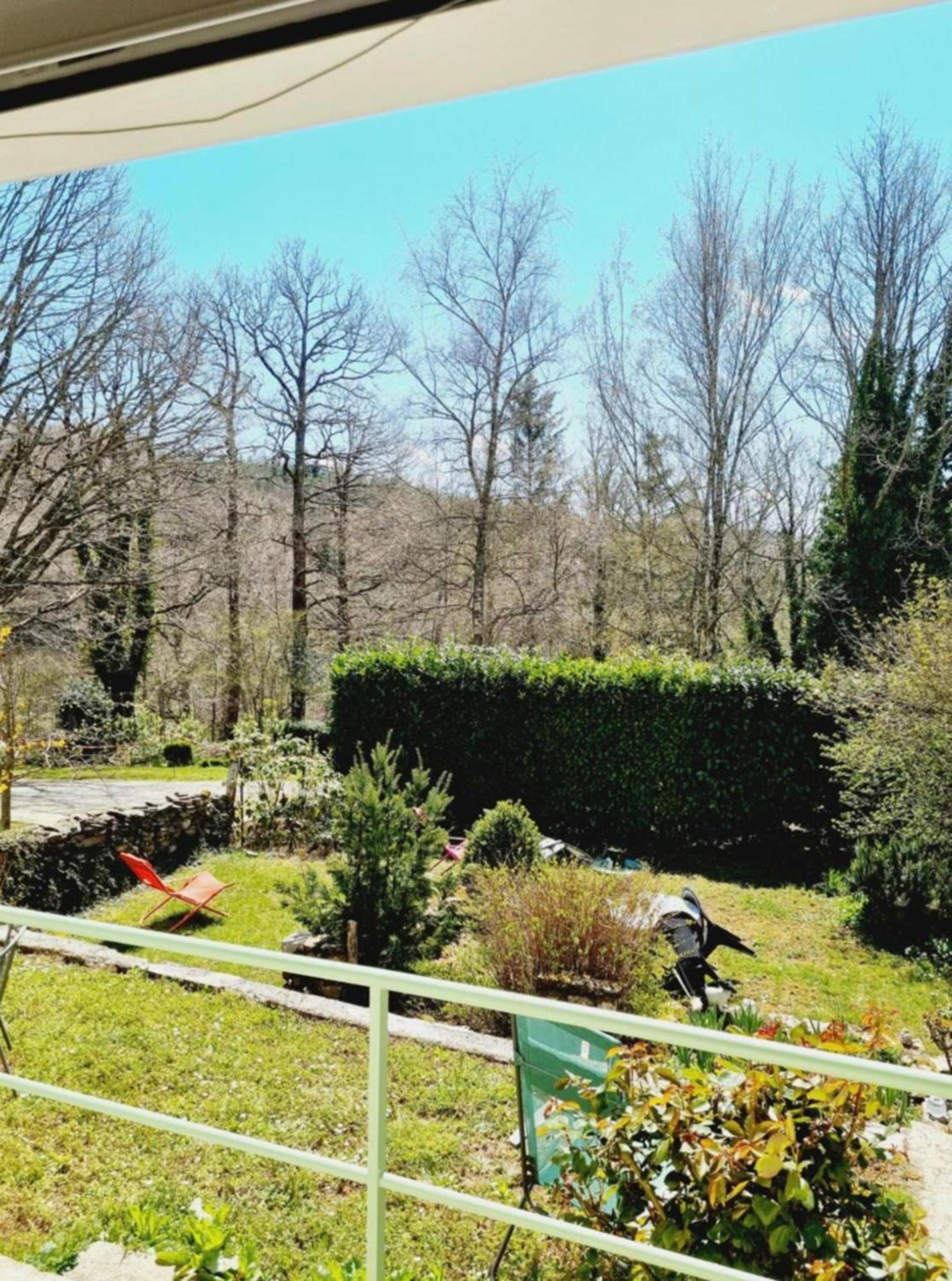 Hotel Les Tables Aux Vaches Raviege La Salvetat-sur-Agout Exterior foto